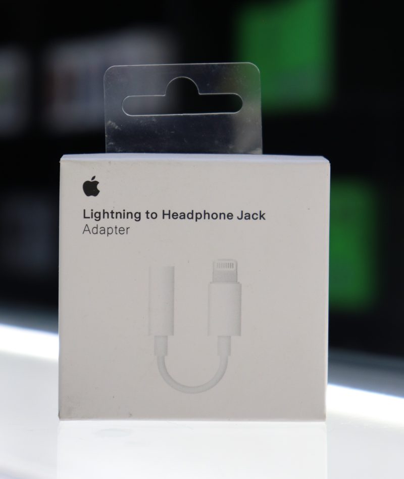 Lightning to Headphone Jack